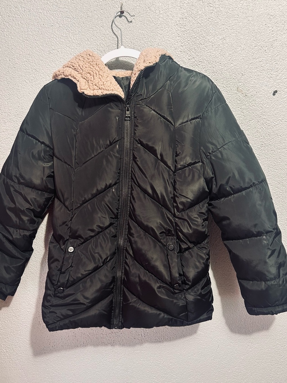 Madden girl hooded puffer jacket size small